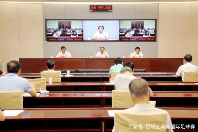 中超-杨明洋破僵局杨聪85分钟补射救主 海牛主场1-1蓉城